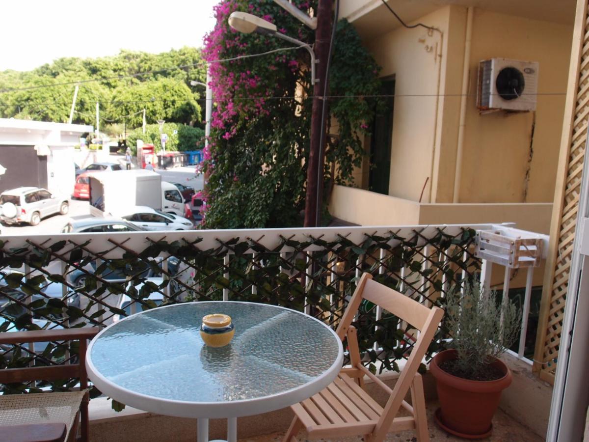 Apartment In The Heart Of Heraklion Exterior photo